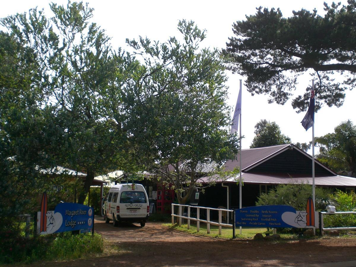 Margaret River Lodge Backpackers Buitenkant foto