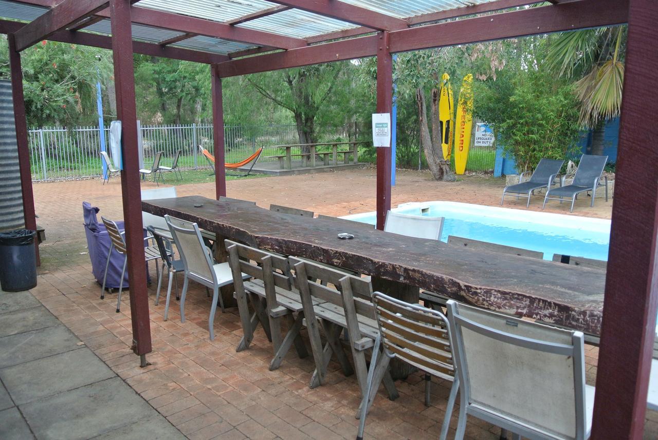 Margaret River Lodge Backpackers Buitenkant foto